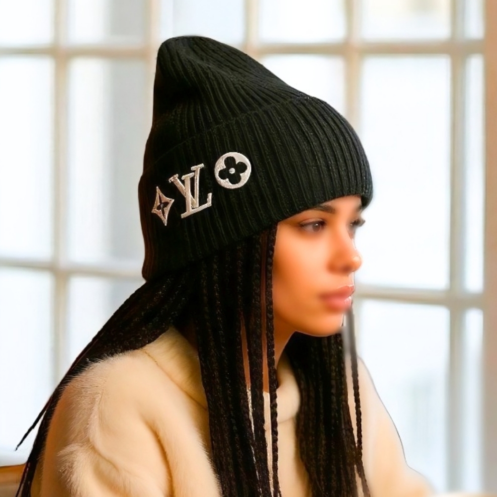 ✨️Bundle of LV Essential scarf / LV Medallion Gloves / LV Headline Beanie - Picture 11 of 12